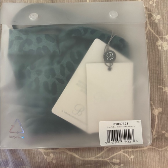 Bombshell Bra - Picture 4 of 6